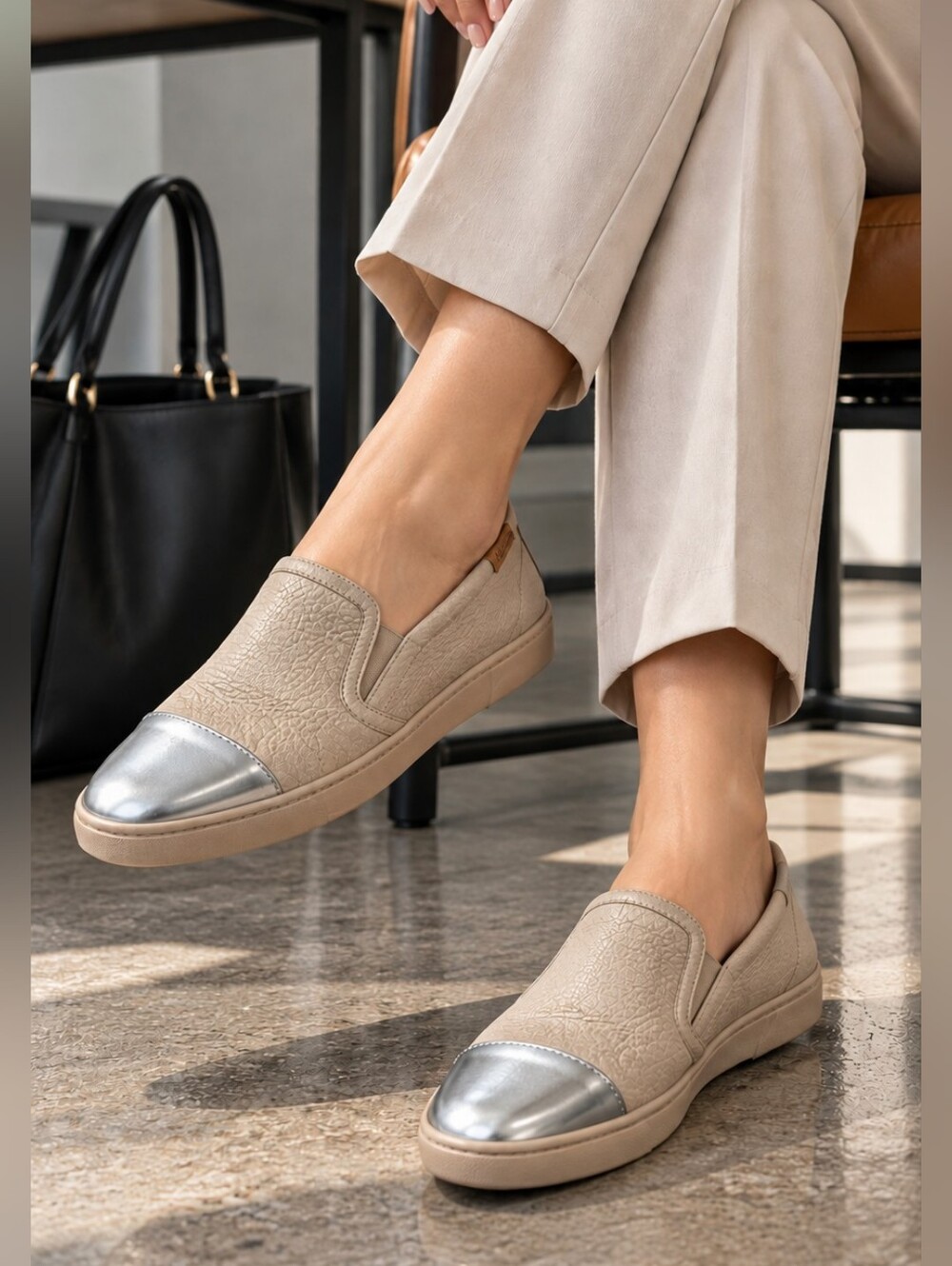 Blackstone Leather Slip-On Loafers Silver Cap Toe EU 38